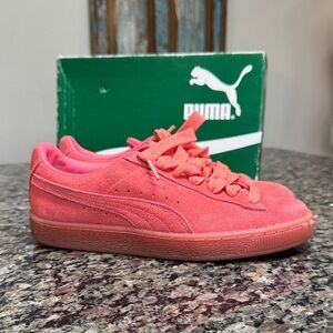 Puma pink Suede Sneakers 7C